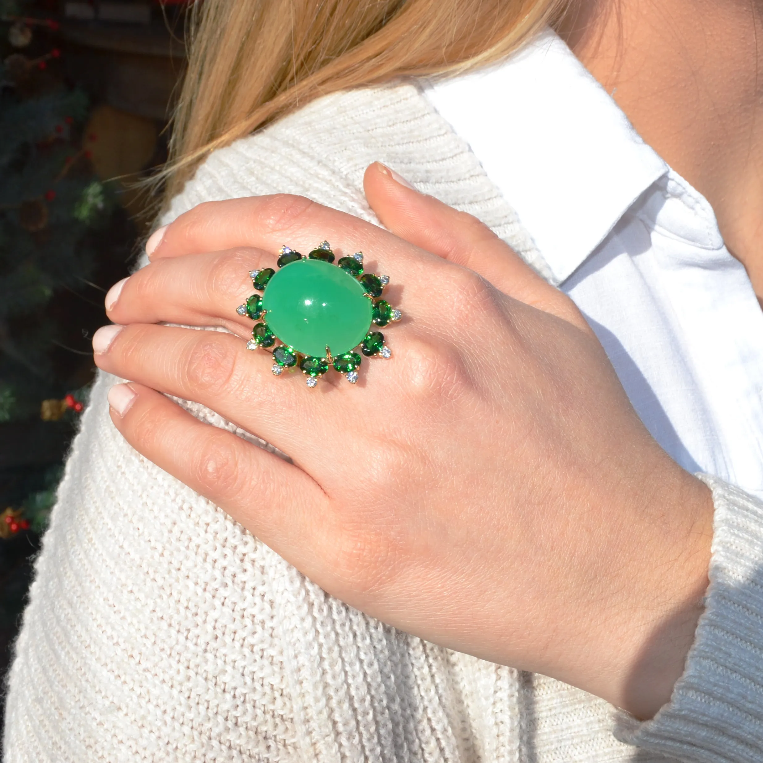 A & Furst - Sole - Cocktail Ring with Natural Chrysoprase, Tsavorite Garnet and Diamonds, 18k Yellow Gold