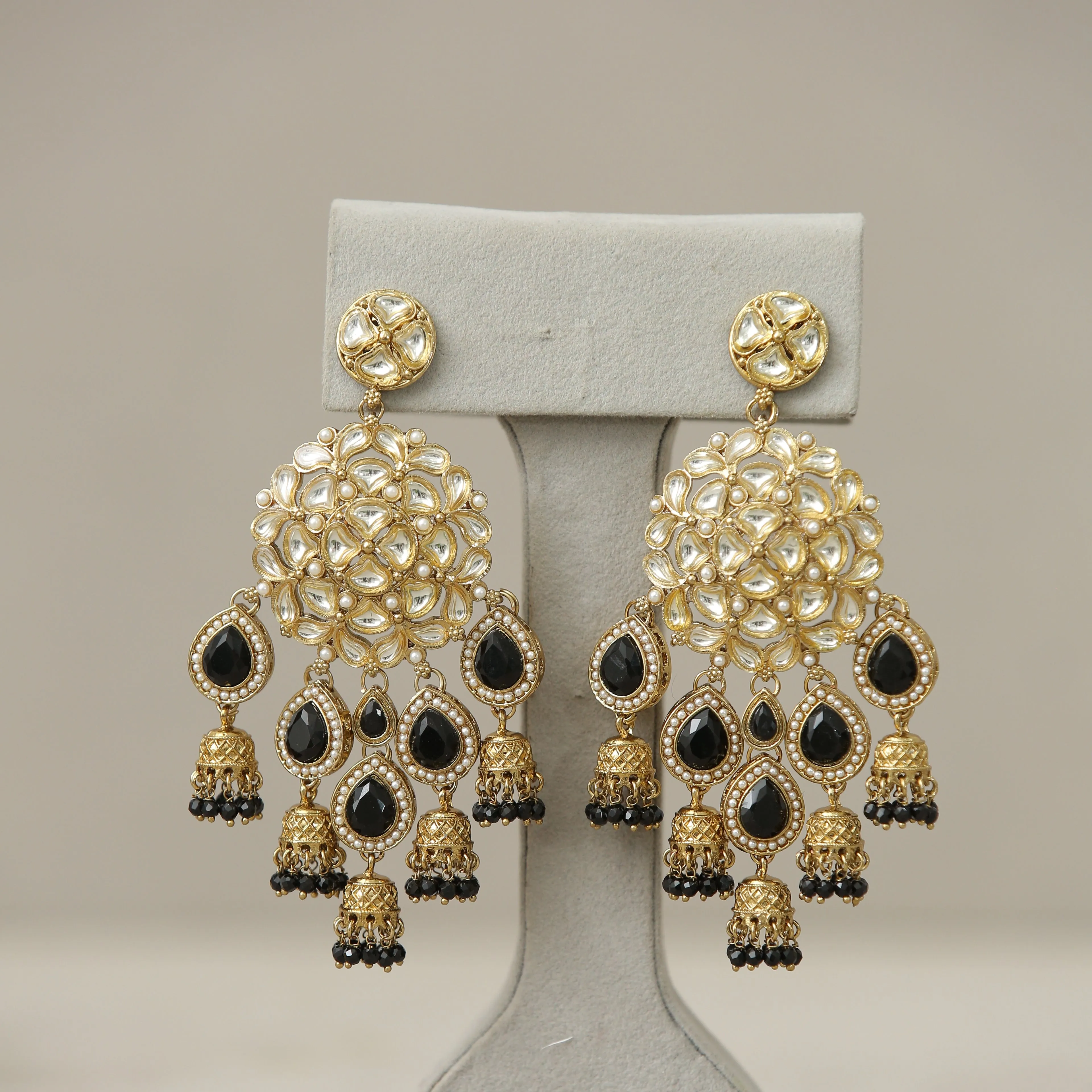 Aditi Kundan Earrings