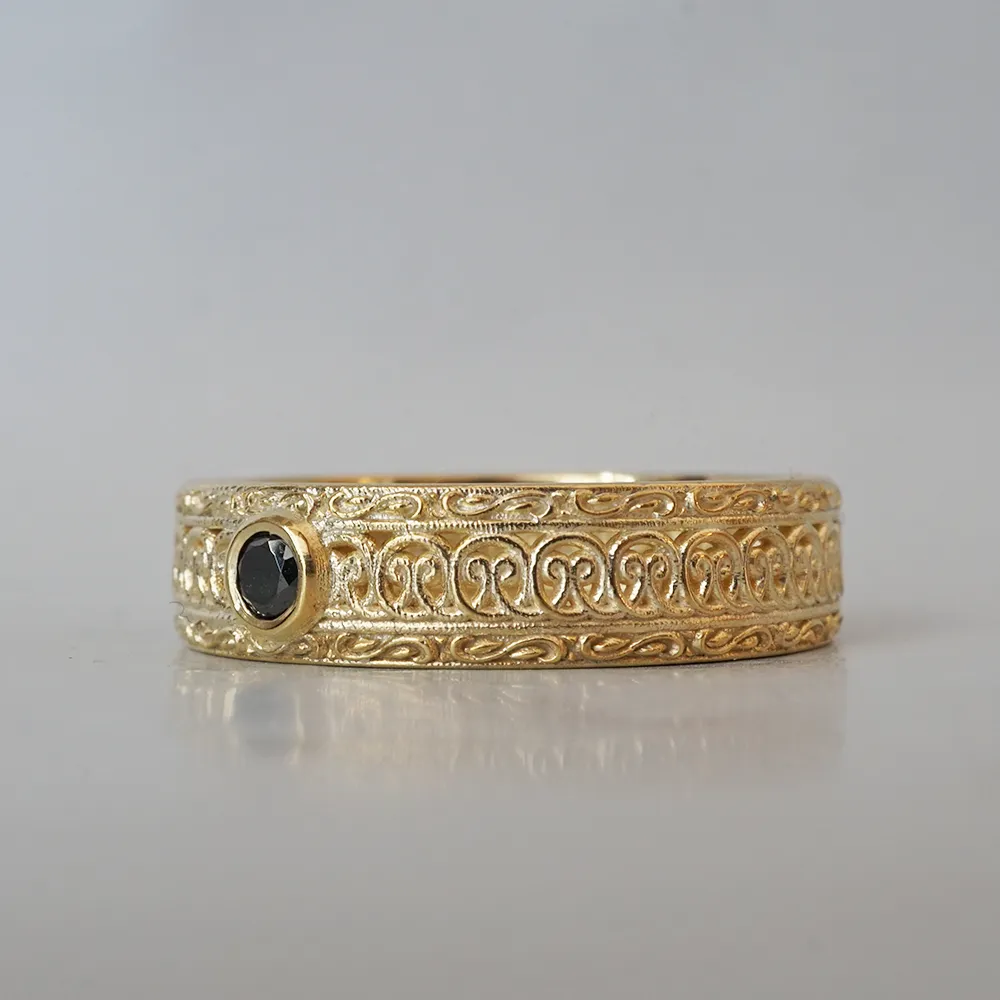 Arabesque Black Diamond Band Ring in 14K and 18K Gold, 5mm