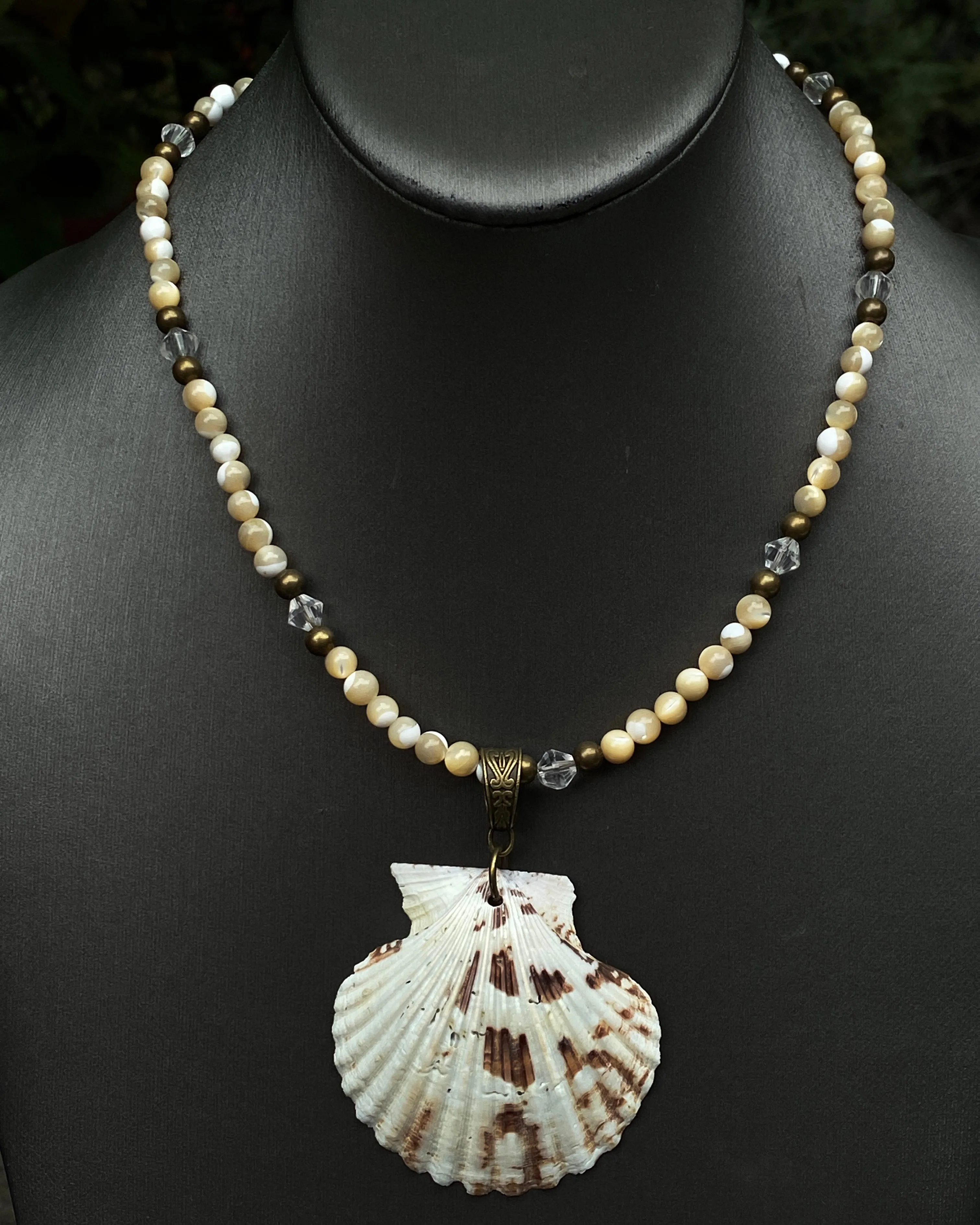 Beaded Mother of Pearl Necklace with Shell Pendant