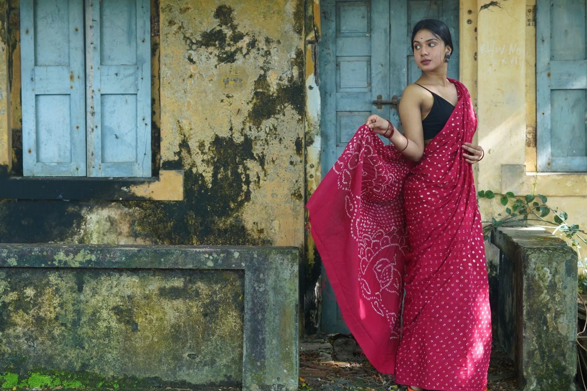 Boond - Bandhani red cotton Bandhani cotton saree