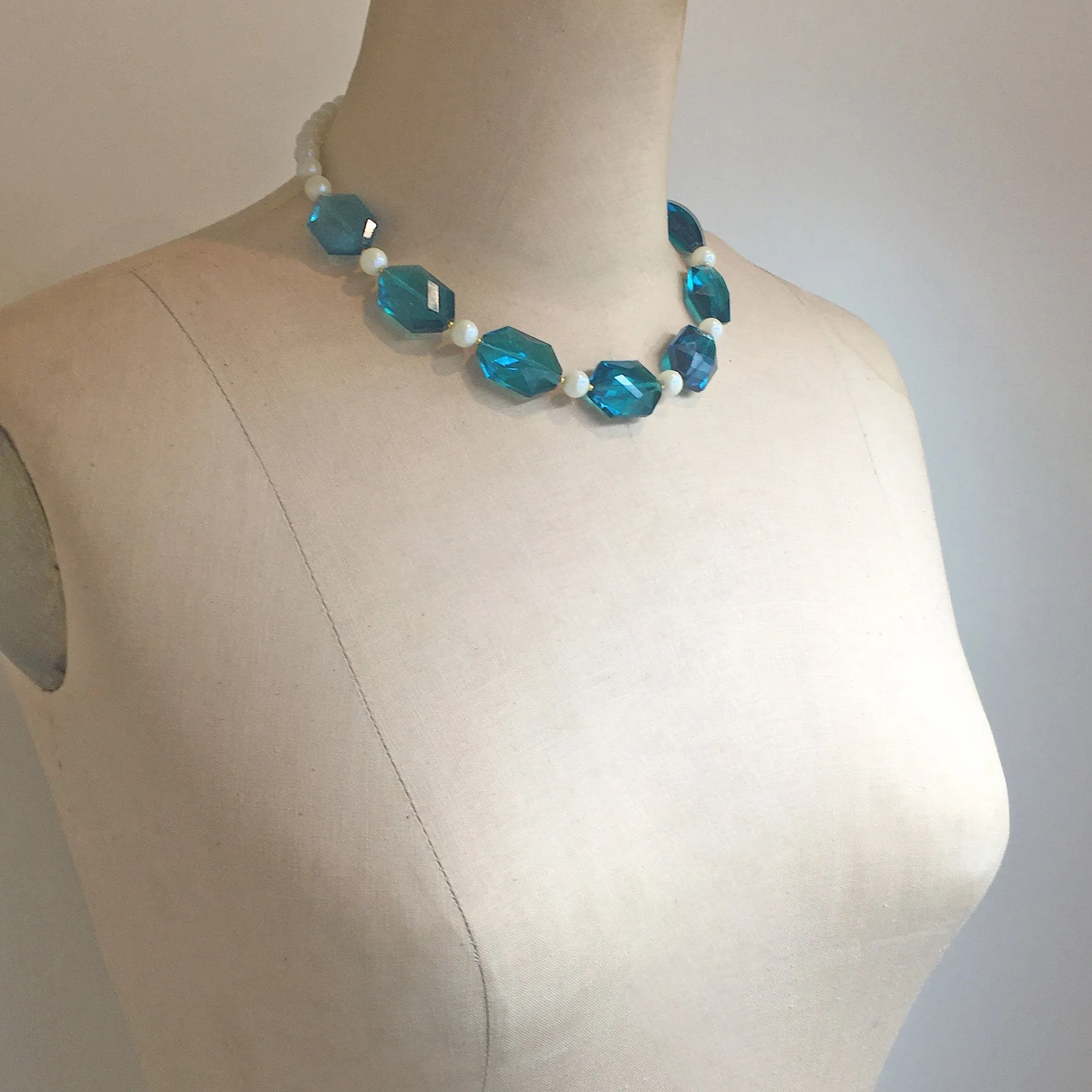 CARSTEN teal crystal and pearl necklace