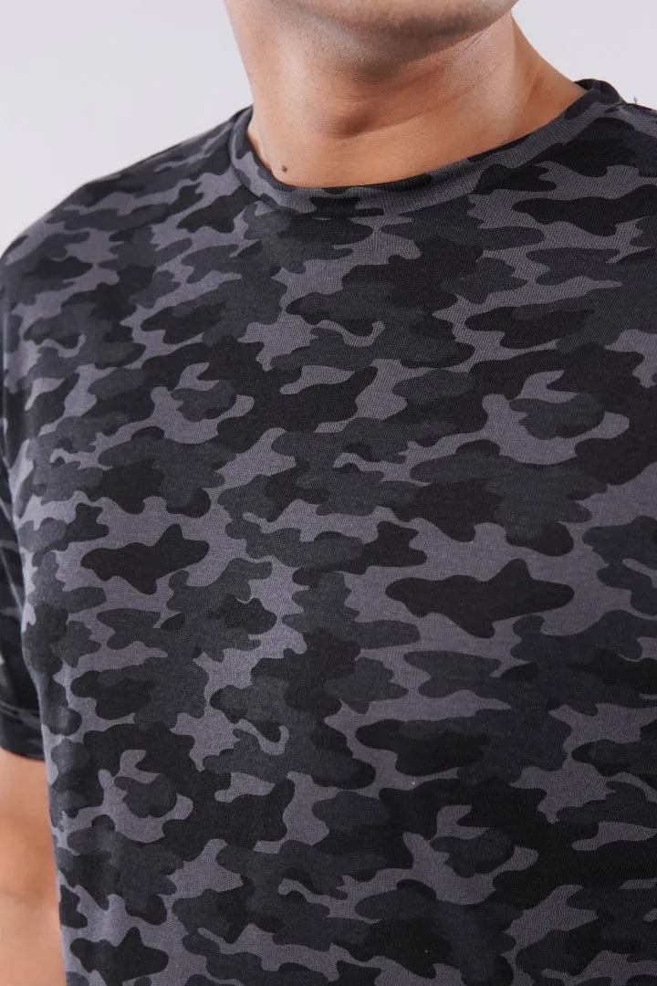 Curved Hem Camouflage T-Shirt - Black & Grey