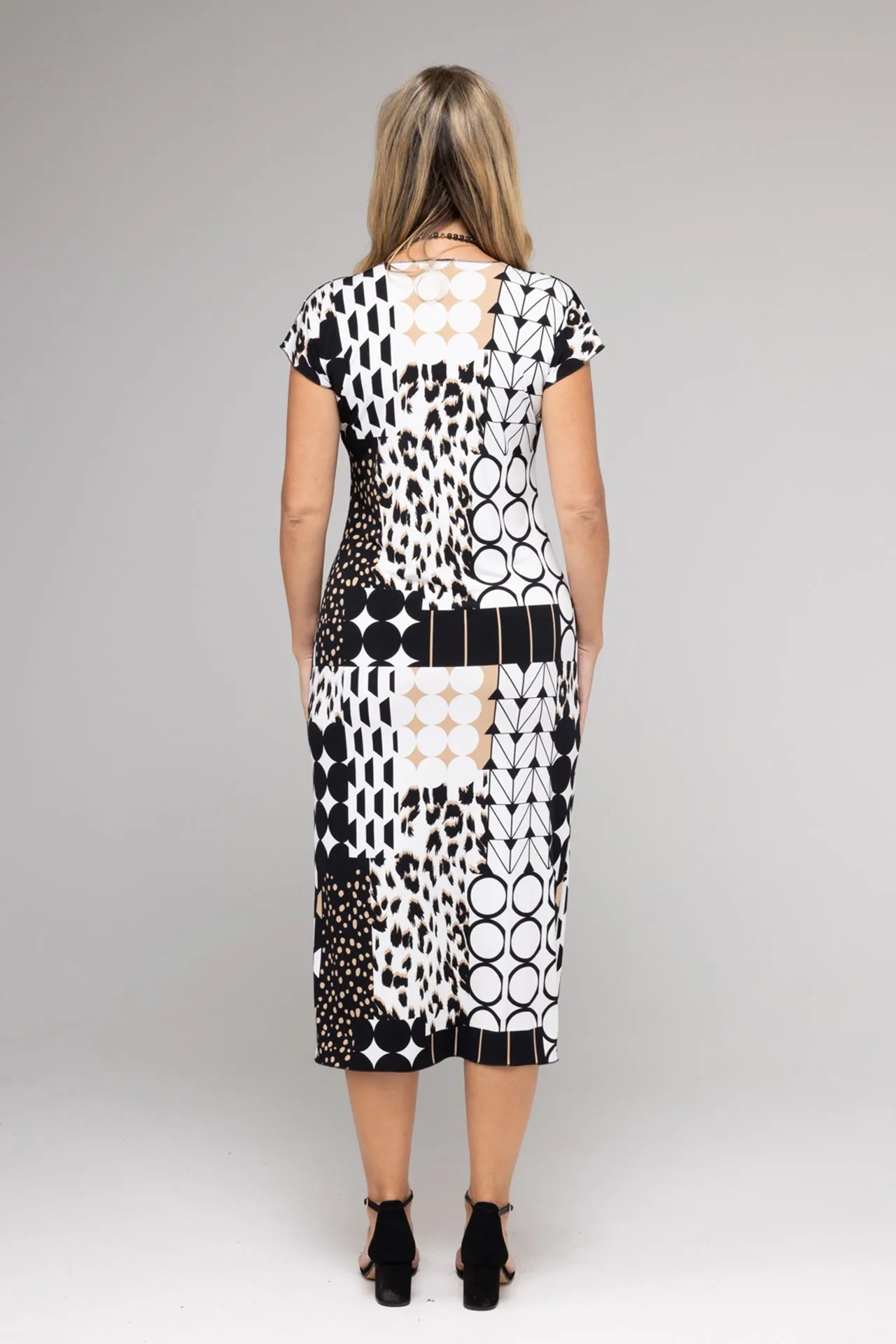 Giraffe Print Short Sleeve Jersey Maxi Dress