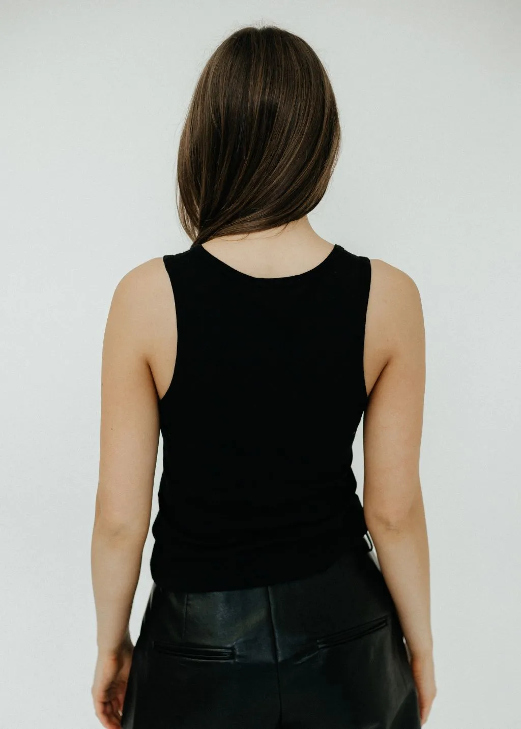 Éterne Fitted Tank in Black